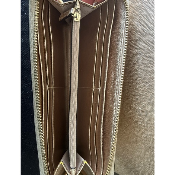 Michael Kors Gold Purse and Wallet Set - Picture 9 of 10